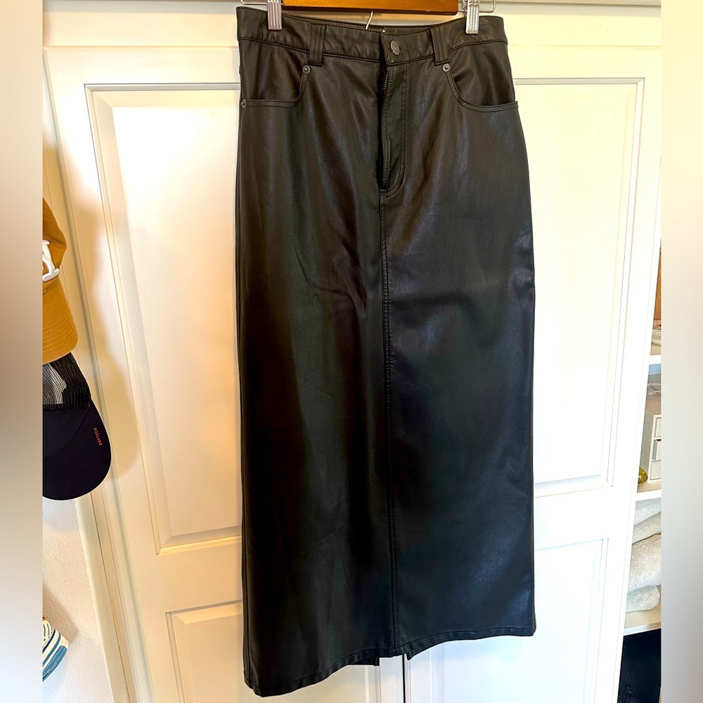 Free People -black leather skirt